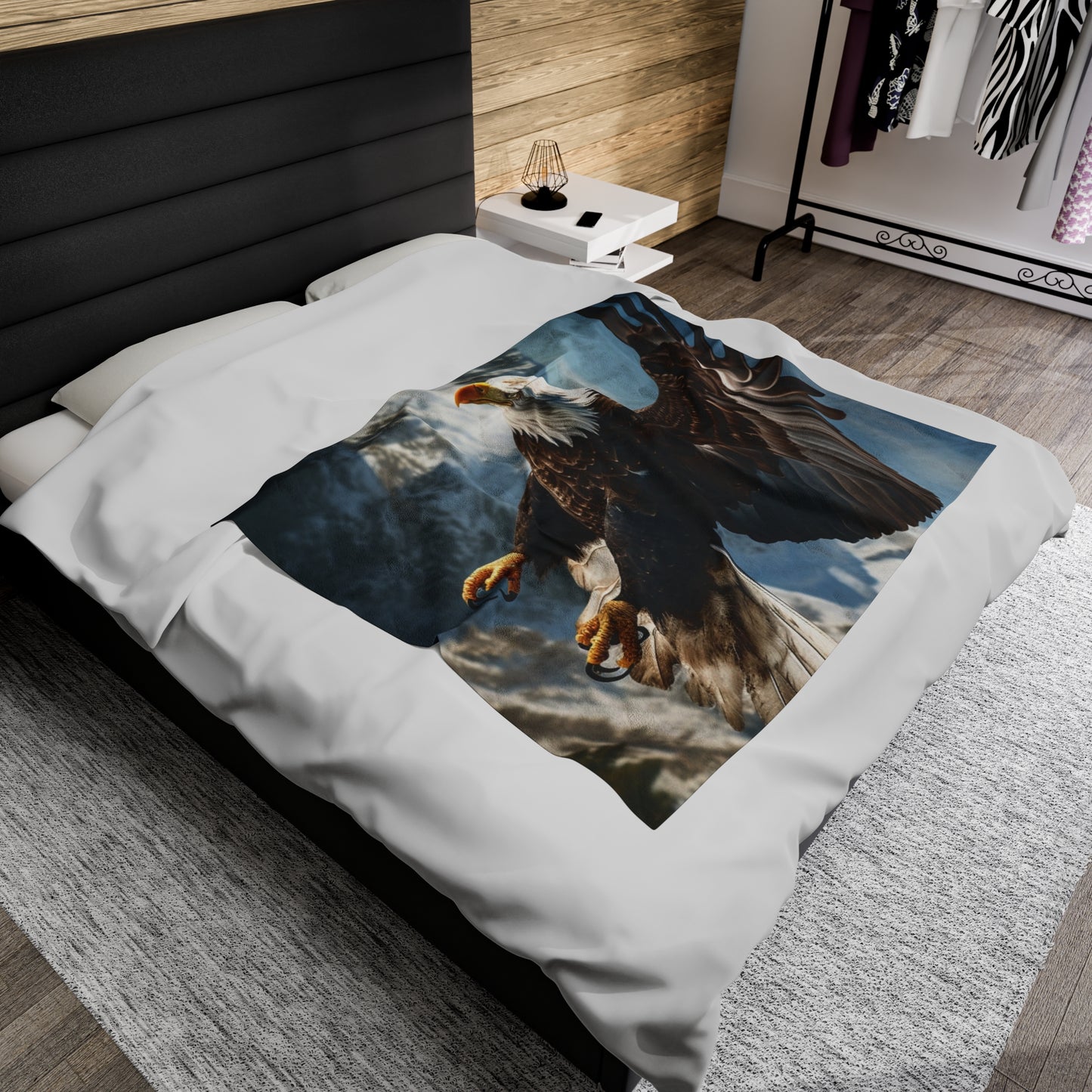 Elegant Bald Eagle Plush Blanket